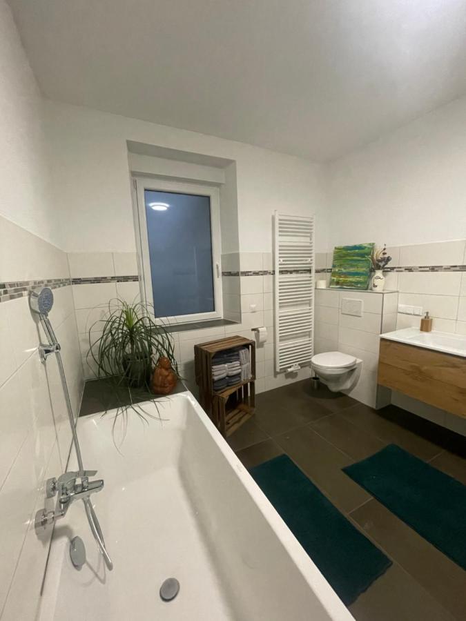 Mayen, Baeckerstr, Privatzimmer Nr1, Innenstadt, Naehe Nuerburgring & Burg Eltz, Gemeinschaftsbad Buitenkant foto