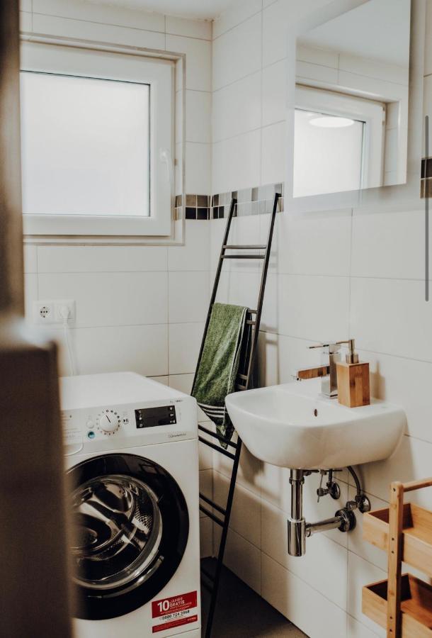 Mayen, Baeckerstr, Privatzimmer Nr1, Innenstadt, Naehe Nuerburgring & Burg Eltz, Gemeinschaftsbad Buitenkant foto